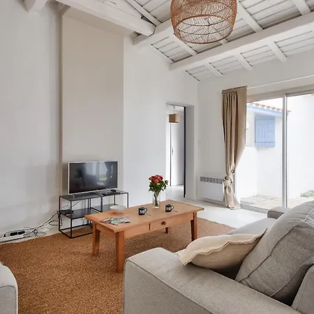 8 Adultes - 2 Enfants - Marais Salants Et Plages *