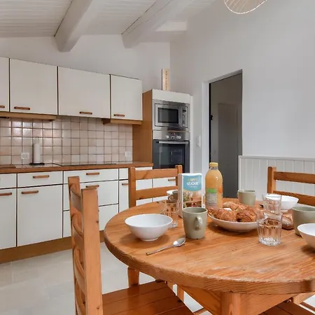 8 Adultes - 2 Enfants - Marais Salants Et Plages *