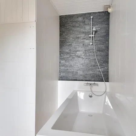 8 Adultes - 2 Enfants - Marais Salants Et Plages